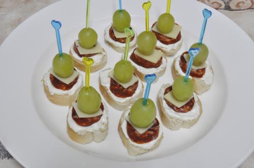 Jednohubky s křenovým dipem – Snadné recept z Miš - Maš kuchyně, hotový za Do 30 minut